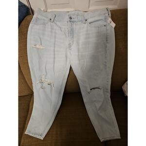 Old Navy High Rise Slouchy Taper Jeans Light Wash Button Fly NWT Size 14